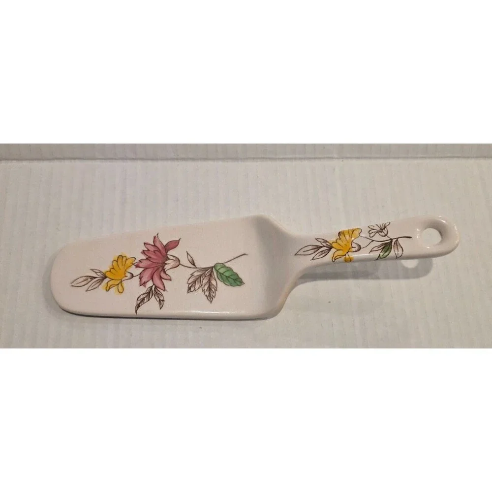Vintage Floral Ceramic Porcelain Cake Pie Server Handpainted Made in Japan